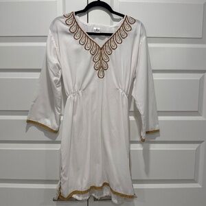 NWOT Beach Coverup white and gold OS
